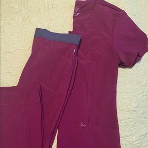 Cherokee infinity scrub set